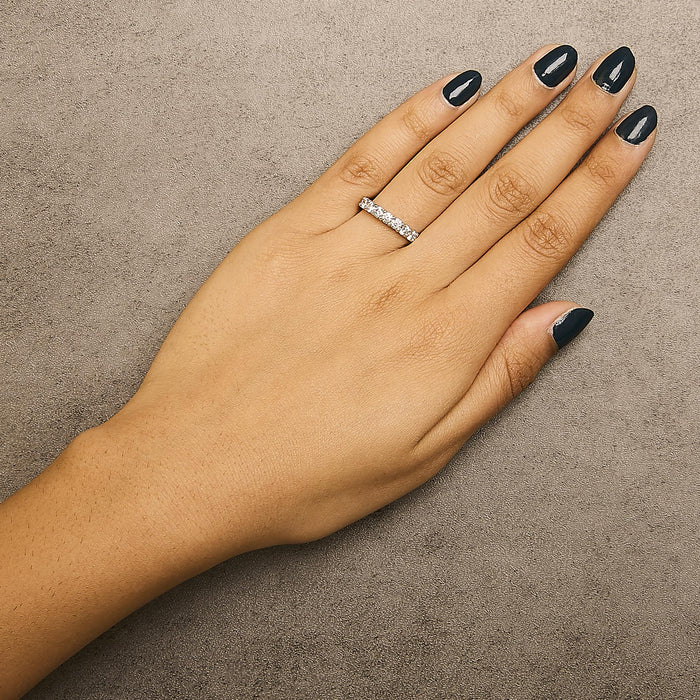 Anillo de banda de 7 piedras con diamantes de 3/4 ct. p.t. en oro de 14K, foto 6