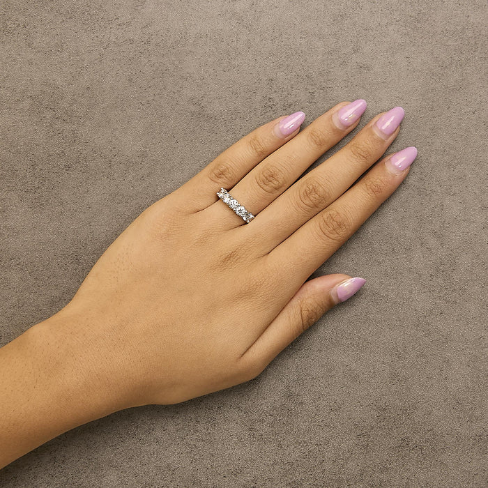 Anillo de banda de 5 piedras con diamantes de 1 1/2 ct. p.t. en oro de 14K, foto 6