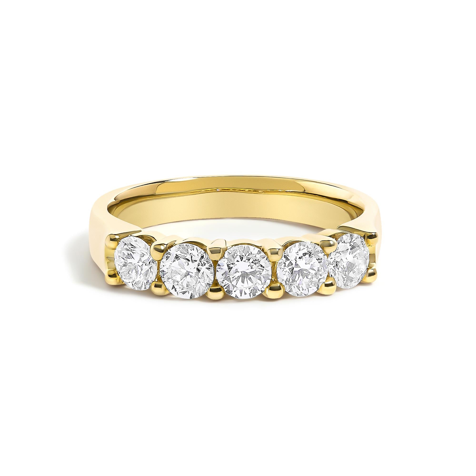 1 Ct. T.W. Diamond 5 Stone Band Ring in 14K Gold, photo 1