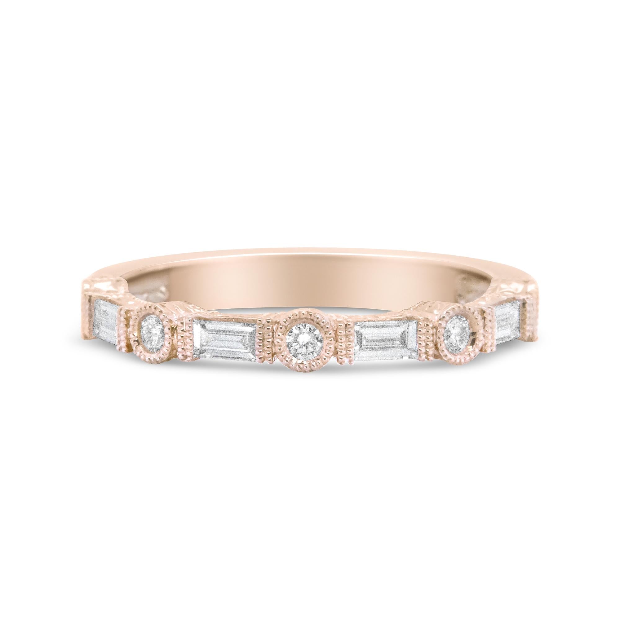 Anillo de banda nupcial con diamantes baguette y redondos de 3/8 ct. p.t. en oro rosa de 14K, foto 1