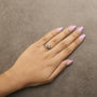 Conjunto de anillos nupciales de compromiso en espiral con diamantes de 3/8 ct. p.t. en oro blanco de 14K, foto 3