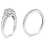 Conjunto de anillo de compromiso y de boda de racimo de 7 piedras y halo con diamantes de 1/3 ct. p.t. en plata de ley, foto 5
