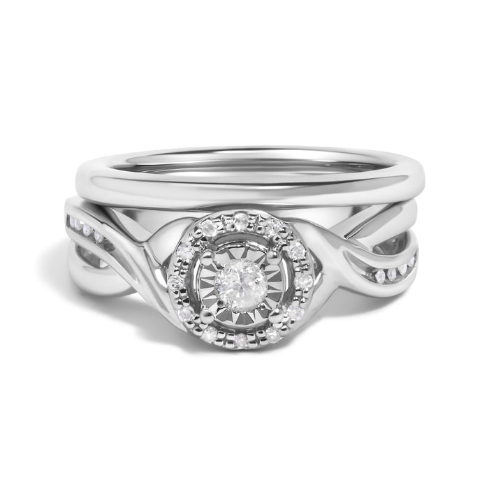 Conjunto de anillo de compromiso y banda de boda de halo bypass con diamantes de 1/7 ct. p.t. en plata de ley, foto 1