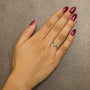 Anillo de halo con piedra natal ovalada de 5x3mm y detalle de diamante en oro blanco de 10K, foto 30