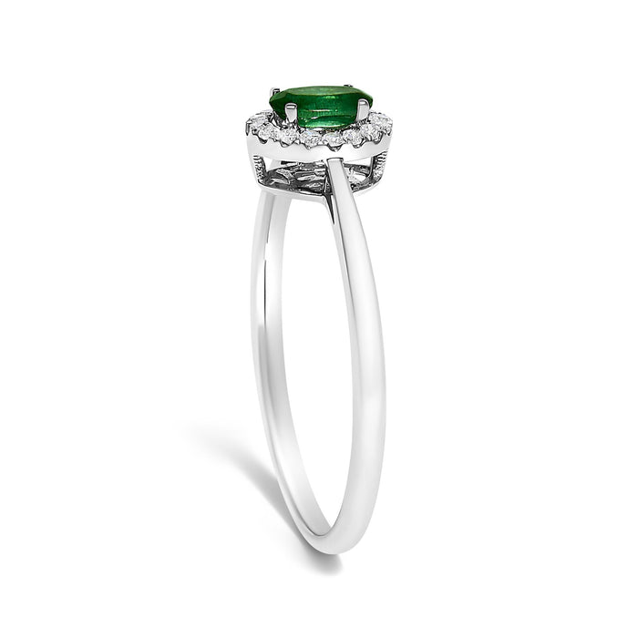 Anillo de halo con piedra natal ovalada de 5x3mm y detalle de diamante en oro blanco de 10K, foto 51
