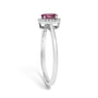 Anillo de halo con piedra natal ovalada de 5x3mm y detalle de diamante en oro blanco de 10K, foto 48