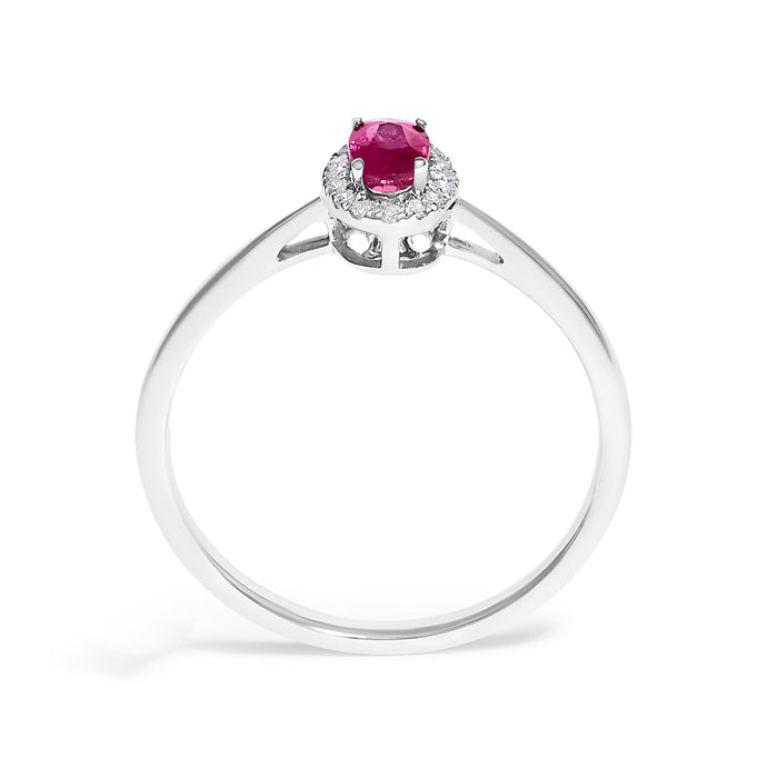Anillo de halo con piedra natal ovalada de 5x3mm y detalle de diamante en oro blanco de 10K, foto 58