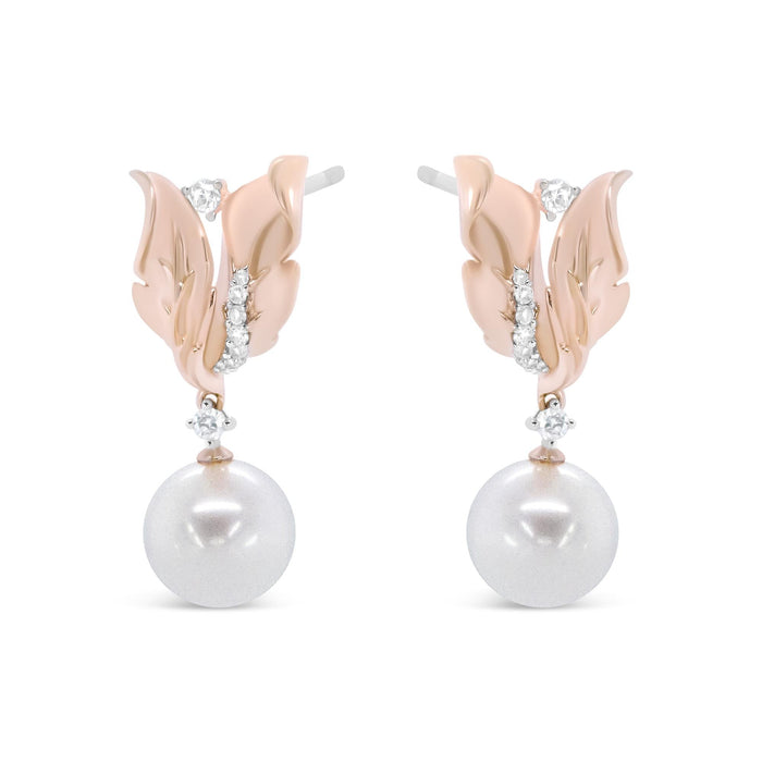 Aretes de botón colgantes florales con diamantes redondos de 1/6 ct. p.t. y perla cultivada redonda de 8mm en oro rosa de 14K, color H-I, claridad I1-I2, foto 2