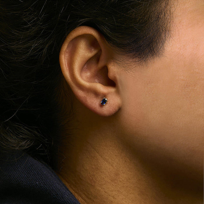 Aretes de botón con gema y piedra natal talla ovalada de 5x3 mm en oro de 14K, foto 10