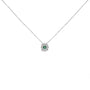 Collar con colgante de halo en racimo con esmeralda verde de 3.8 mm y diamantes de 1/3 ct. p.t. en oro blanco de 14K, foto 2
