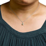 Collar con colgante de halo en forma de pera con gema de 5x3mm y detalle de diamante en oro blanco de 10K, foto 10