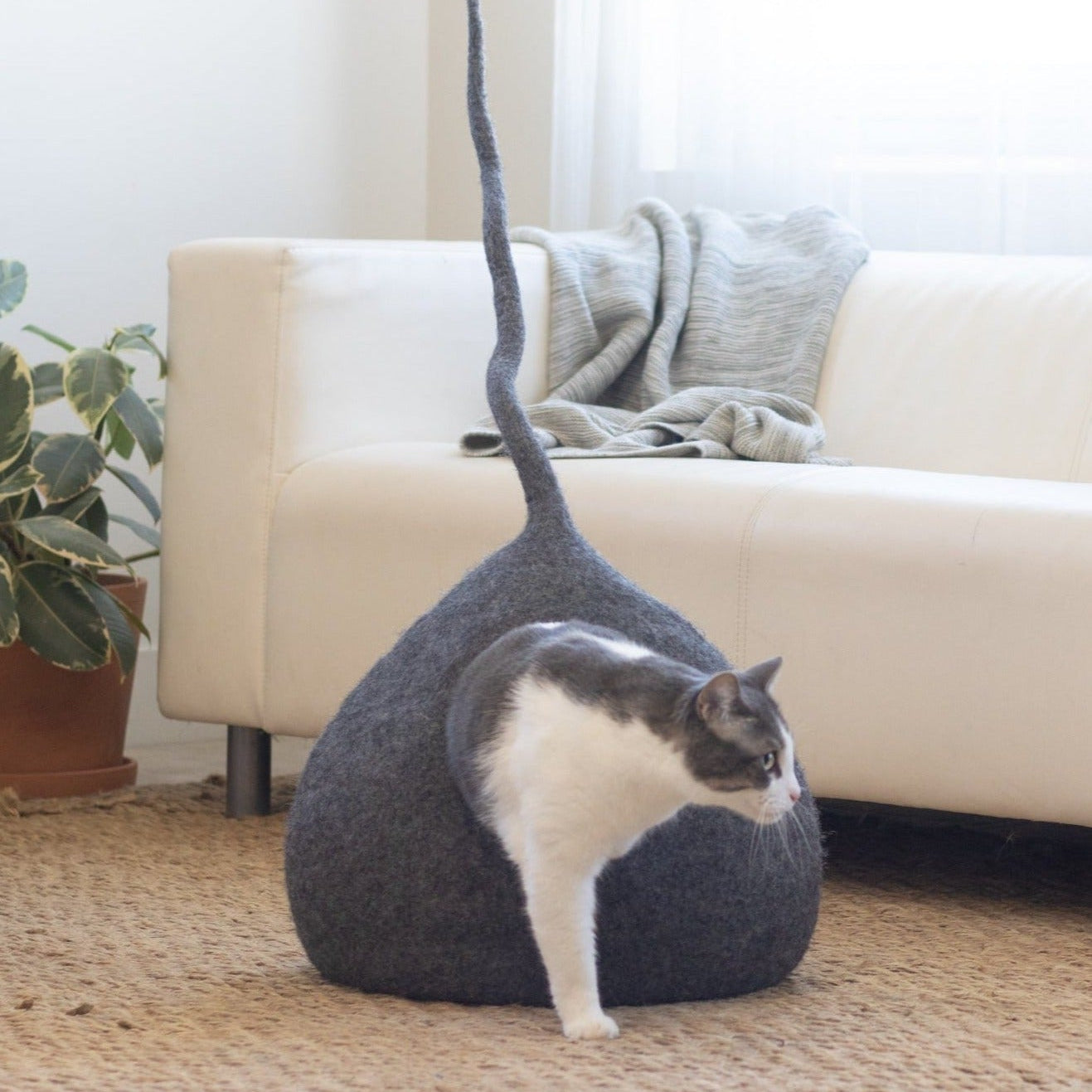 Cueva de fieltro de lana para gatos con cola, Gris piedra, foto 4