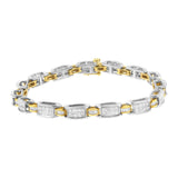 Pulsera de eslabones con diamantes talla princesa y baguette de 3 ct. p.t. en oro de dos tonos de 14K