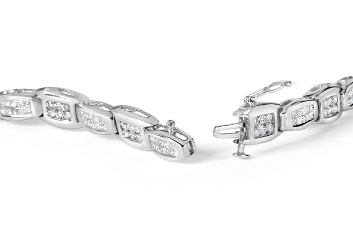 2 1/2 Ct. T.W. Round-Brilliant and Baguette-Cut Diamond Alternating Flared Links Tennis Bracelet in 14K White Gold, photo 2