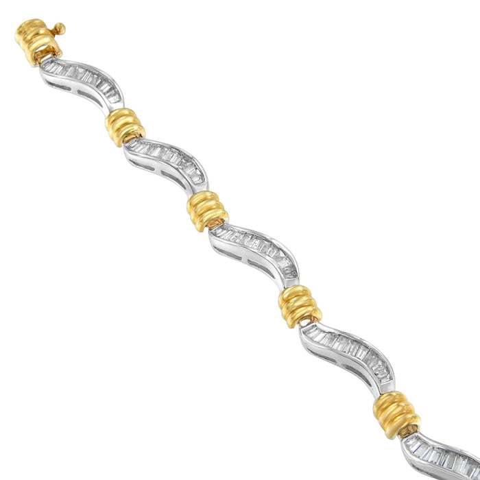Pulsera en espiral Original Classics con diamantes baguette de 2 ct. p.t. en oro de dos tonos de 10K, foto 3