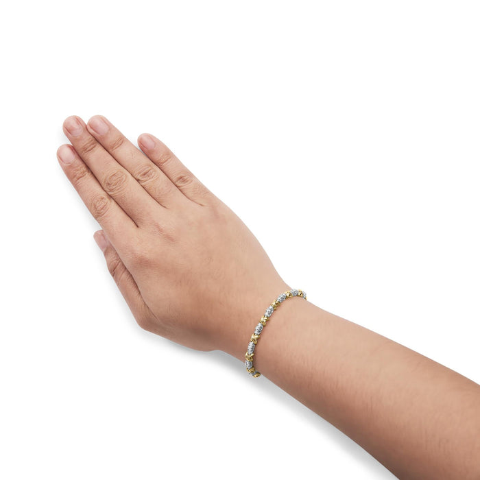 Pulsera de eslabones en X con diamantes de 1 ct. p.t. en oro de dos tonos de 10K, foto 3