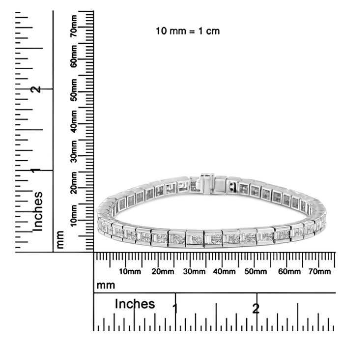 Pulsera tenis alterna de engaste invisible con diamantes princesa y baguette de 4 3/8 ct. p.t. en oro blanco de 14K, foto 7
