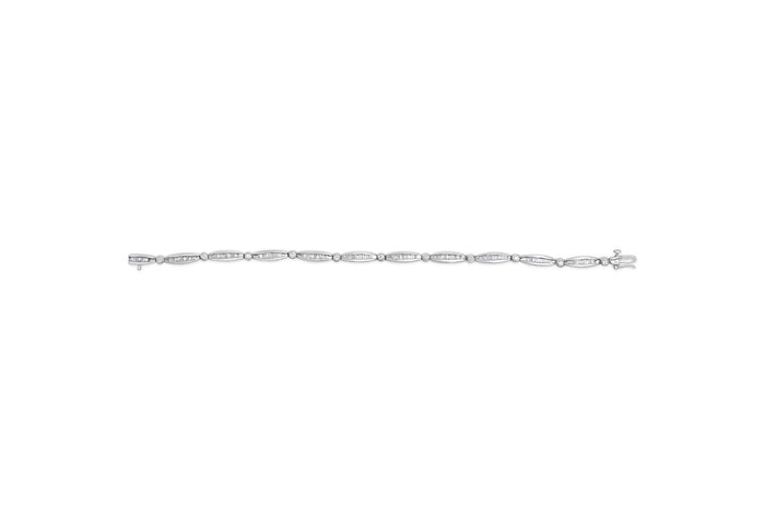1 1/2 Ct. T.W. Round Brilliant-Cut and Baguette-Cut Diamond Bezel and Tapered Link Tennis Bracelet in 14K White Gold, photo 5