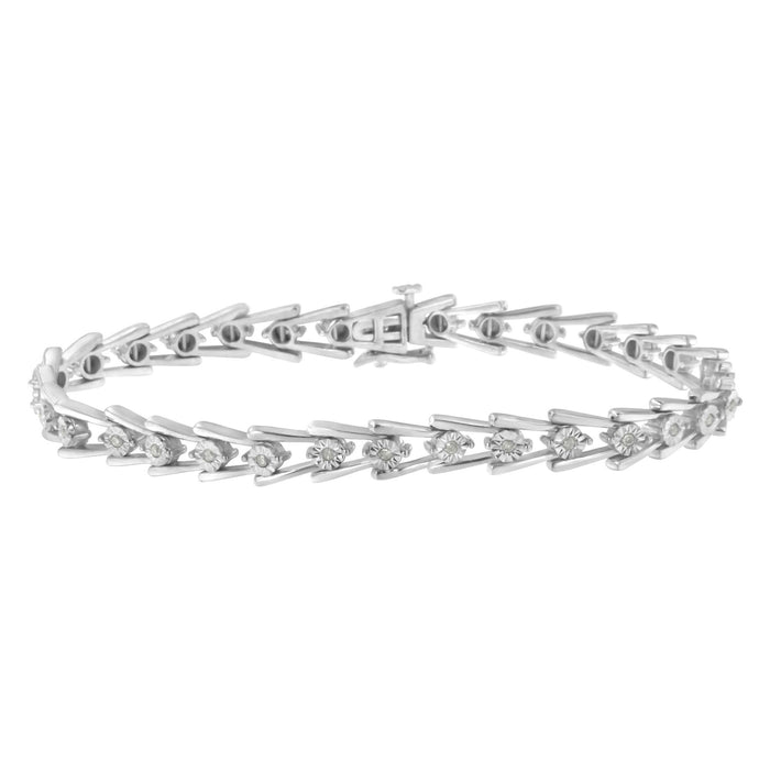 1/4 Ct. T.W. Miracle-Set Diamond Sleek and Open VBracelet in Sterling Silver, photo 1