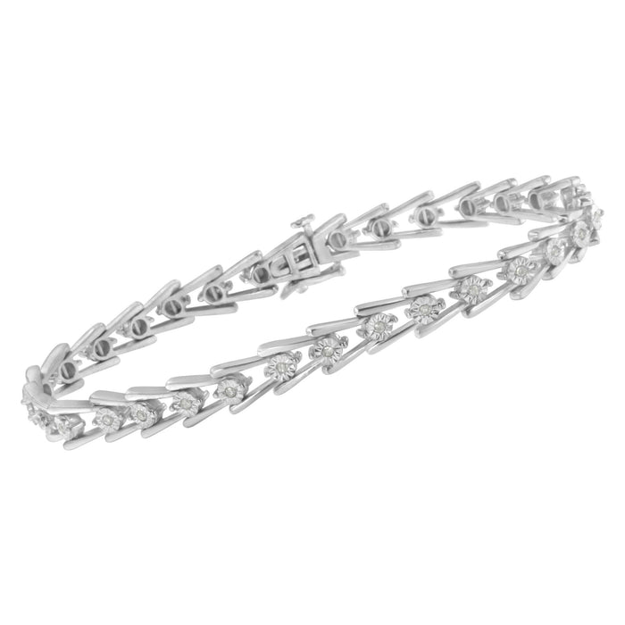 1/4 Ct. T.W. Miracle-Set Diamond Sleek and Open VBracelet in Sterling Silver, photo 4