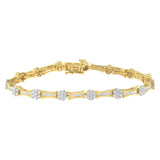 Pulsera de eslabones con diamantes redondos y talla baguette de 2 ct. p.t. en oro amarillo y blanco de 10K