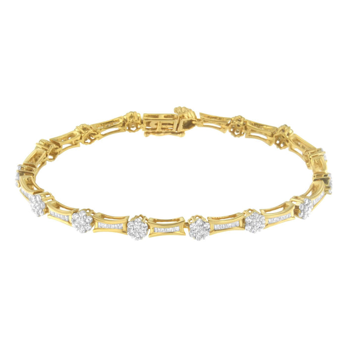 Pulsera de eslabones con diamantes redondos y talla baguette de 2 ct. p.t. en oro amarillo y blanco de 10K, foto 2
