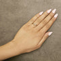 Anillo de banda calado con diamantes baguette de 1/5 ct. p.t. en plata de ley bañada en oro amarillo de 14K, foto 3