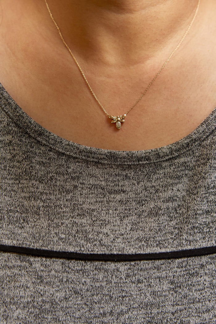 Diamond Accented Bumble Bee Pendant Necklace in 10K Yellow Gold, photo 3