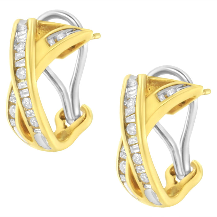 Aretes de aro cruzados en forma de X con diamantes redondos y baguette de 1/2 ct. p.t. en oro amarillo y blanco de 14K, foto 5