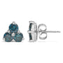 Aretes de botón de trío con diamantes azules tratados de 1 1/3 ct. p.t. en oro blanco de 14K, foto 4