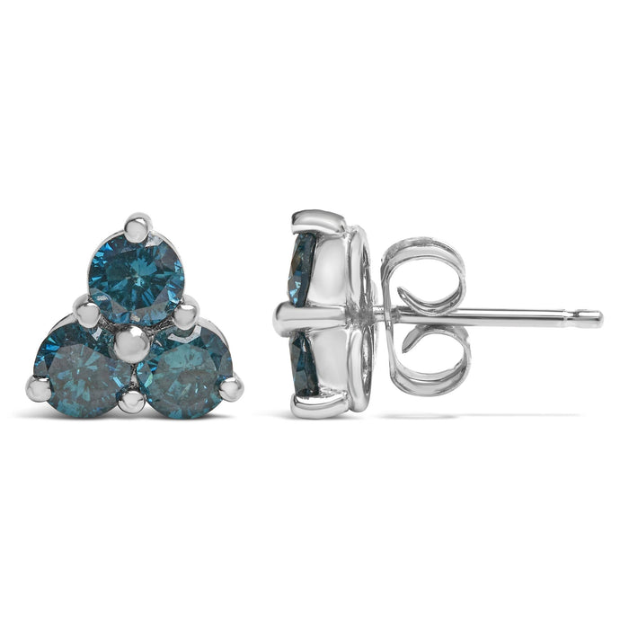 Aretes de botón de trío con diamantes azules tratados de 1 1/3 ct. p.t. en oro blanco de 14K, foto 4