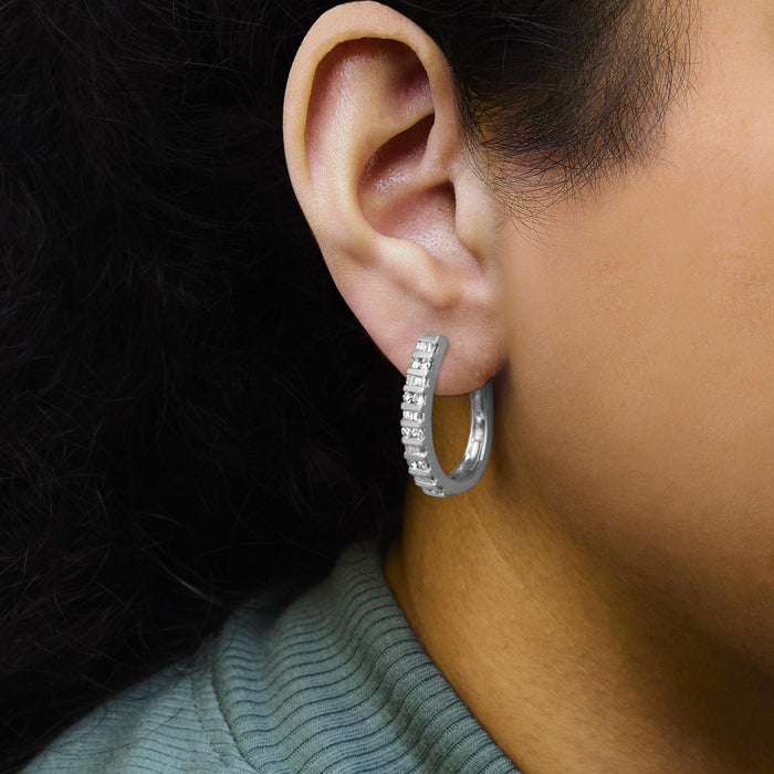 Aretes de aro con diamantes redondos y talla baguette de 1 ct. p.t. en oro de 10K, foto 5