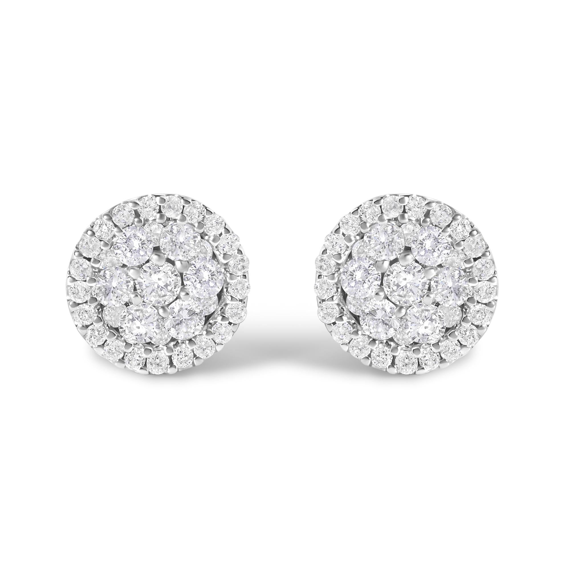 Aretes de botón redondos de racimo estilo halo con diamantes de 1 ct. p.t. certificados AGS en oro blanco de 14K, foto 1
