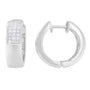 Aretes de aro Huggie con diamantes talla princesa y de talla redonda de 1 1/8 ct. p.t. en oro blanco de 14K, foto 2