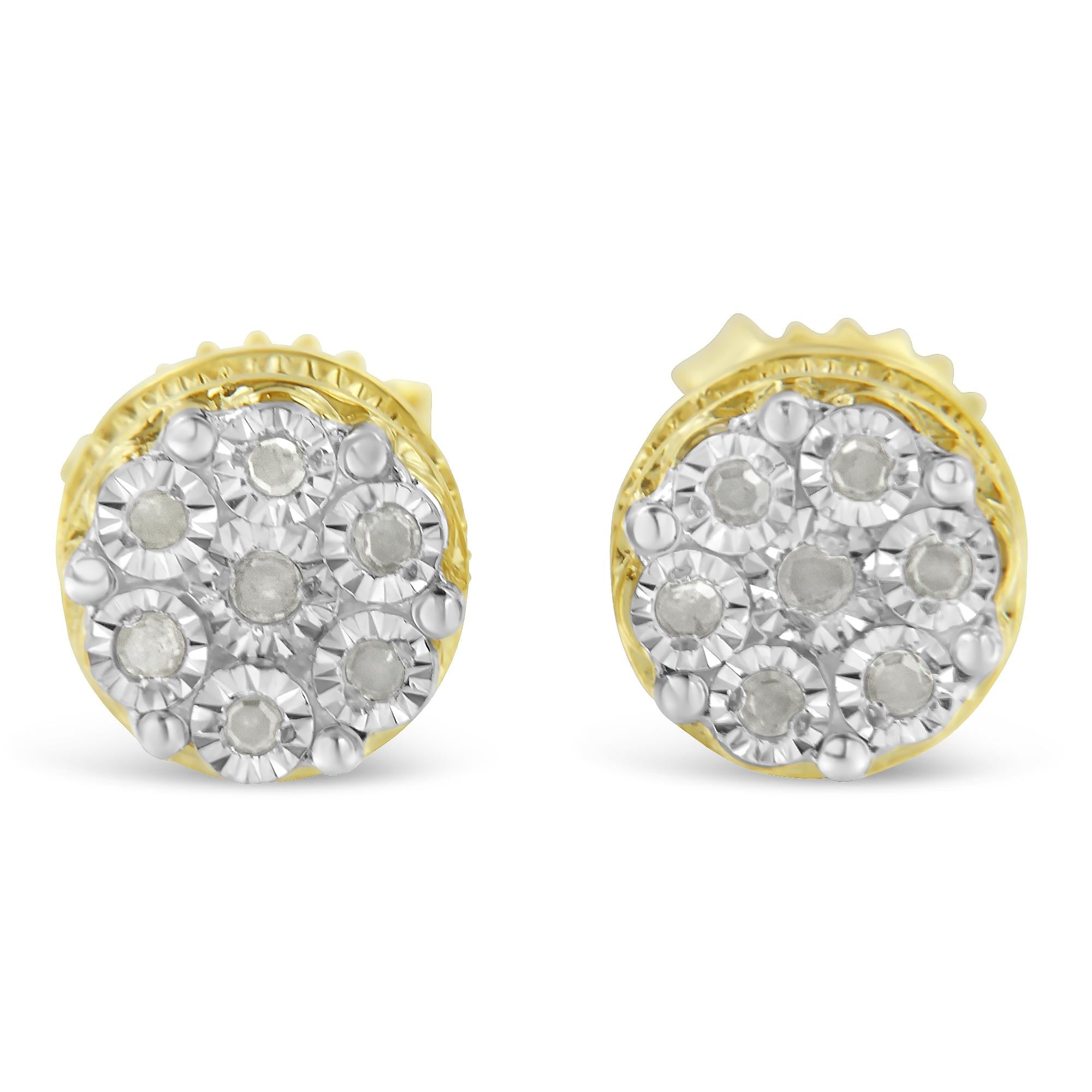 Aretes de botón de racimo floral Miracle-Set con diamantes talla rosa de 1/7 ct. p.t. en oro amarillo de 10K sobre plata, foto 1