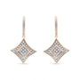 Aretes colgantes de rombo con detalle de diamante talla redonda en plata de ley bañada en oro rosa de 14K, color H-I, claridad I2-I3, foto 2
