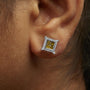 Aretes de botón cuádruples con diamantes amarillos talla princesa de 1/2 ct. p.t. en plata de ley, foto 3