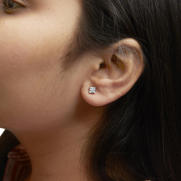 Aretes de botón cuádruples con diamantes talla princesa de 1/4 ct. p.t. en oro amarillo de 10K, foto 3