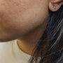 Aretes de botón con diamantes talla princesa de 1/4 ct. p.t. en oro de 10K, foto 6