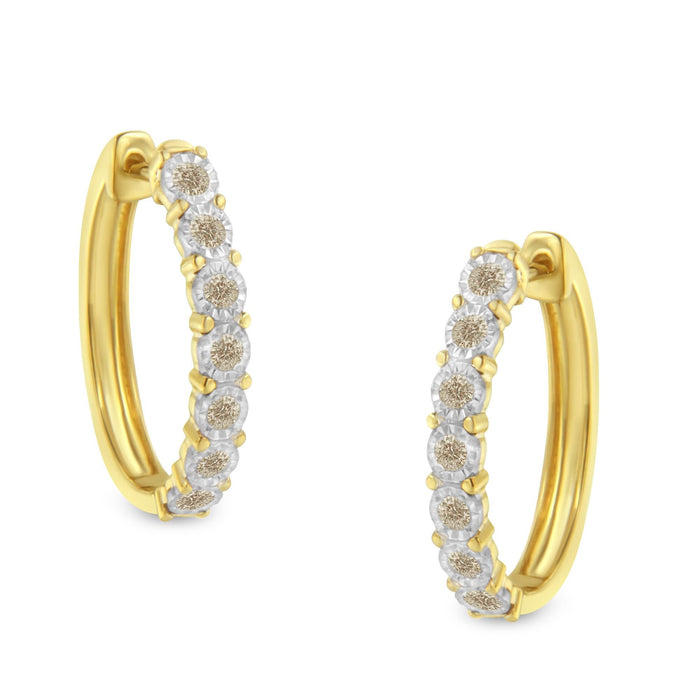 Aretes de aro con diamantes de 1/2 ct. p.t. en oro de dos tonos de 10K, foto 1