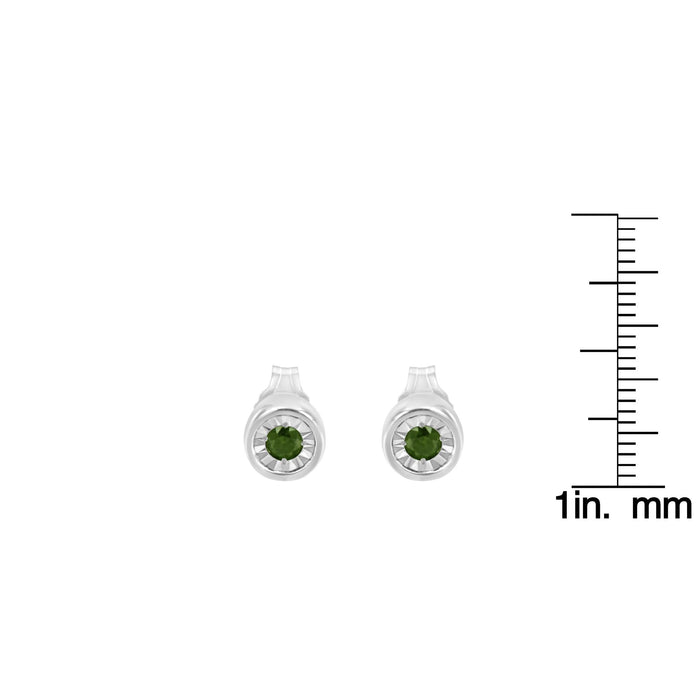 Aretes de botón Miracle-Set con diamantes verdes tratados redondos talla brillante de 1/5 ct. p.t. en plata de ley, foto 6