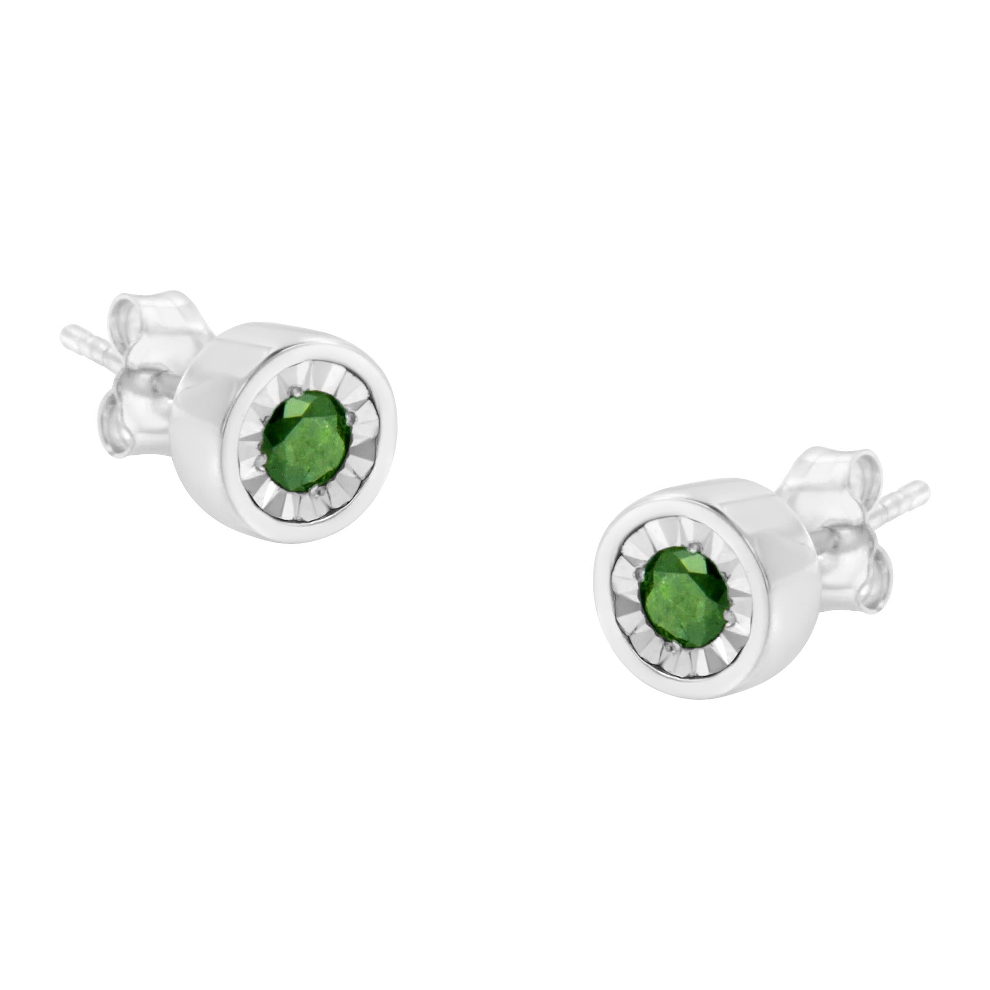 1/4 Ct. T.W. Round Brilliant-Cut Treated Green Diamond Miracle-Set Stud Earrings in Sterling Silver, photo 1
