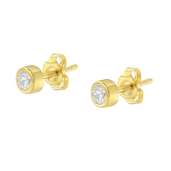 Aretes de botón de bisel con diamantes redondos casi incoloros de 1/5 ct. p.t. en oro de 10K, foto 9