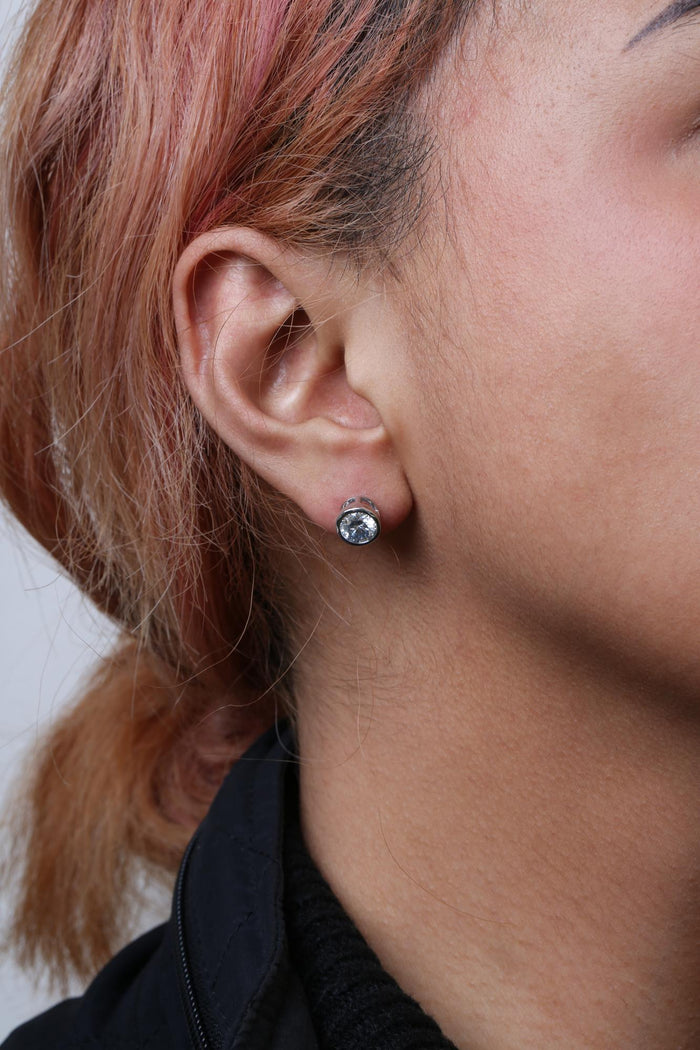 Lab-Grown Diamond Screw-Back Classic Bezel Solitaire Stud Earrings in 14K Gold, photo 7
