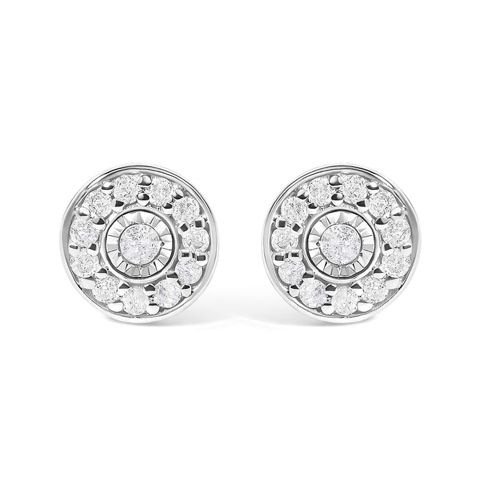 Aretes de botón solitario Miracle-Set con halo y diamantes de 1/4 ct. p.t. en plata de ley, foto 1