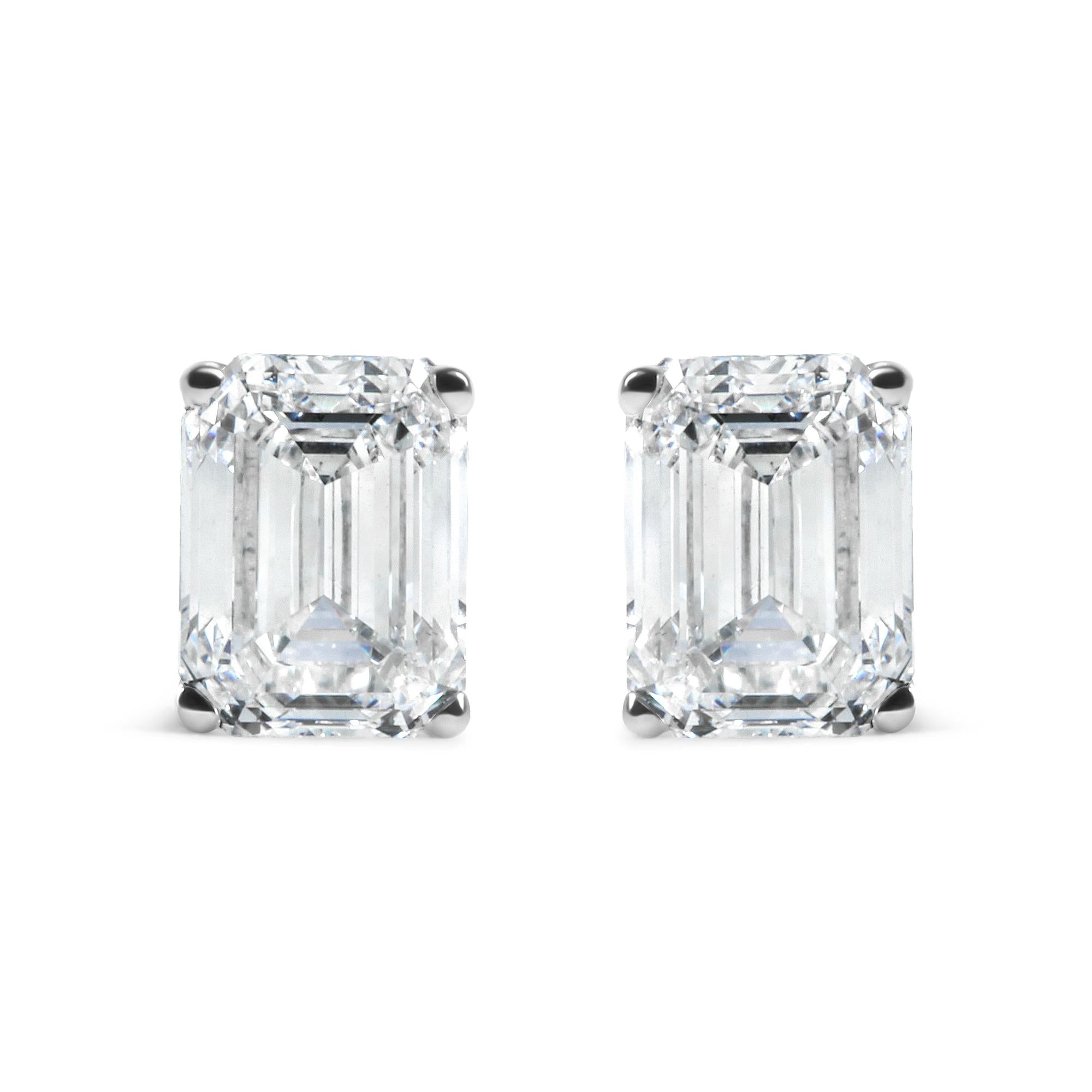 Aretes de botón solitarios con diamantes talla esmeralda cultivados en laboratorio de 2 ct. p.t. en oro blanco de 14K, foto 1