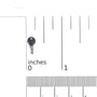 Aretes de botón con motivo de llave con diamantes azules de 1/6 ct. p.t. en plata de ley, foto 5