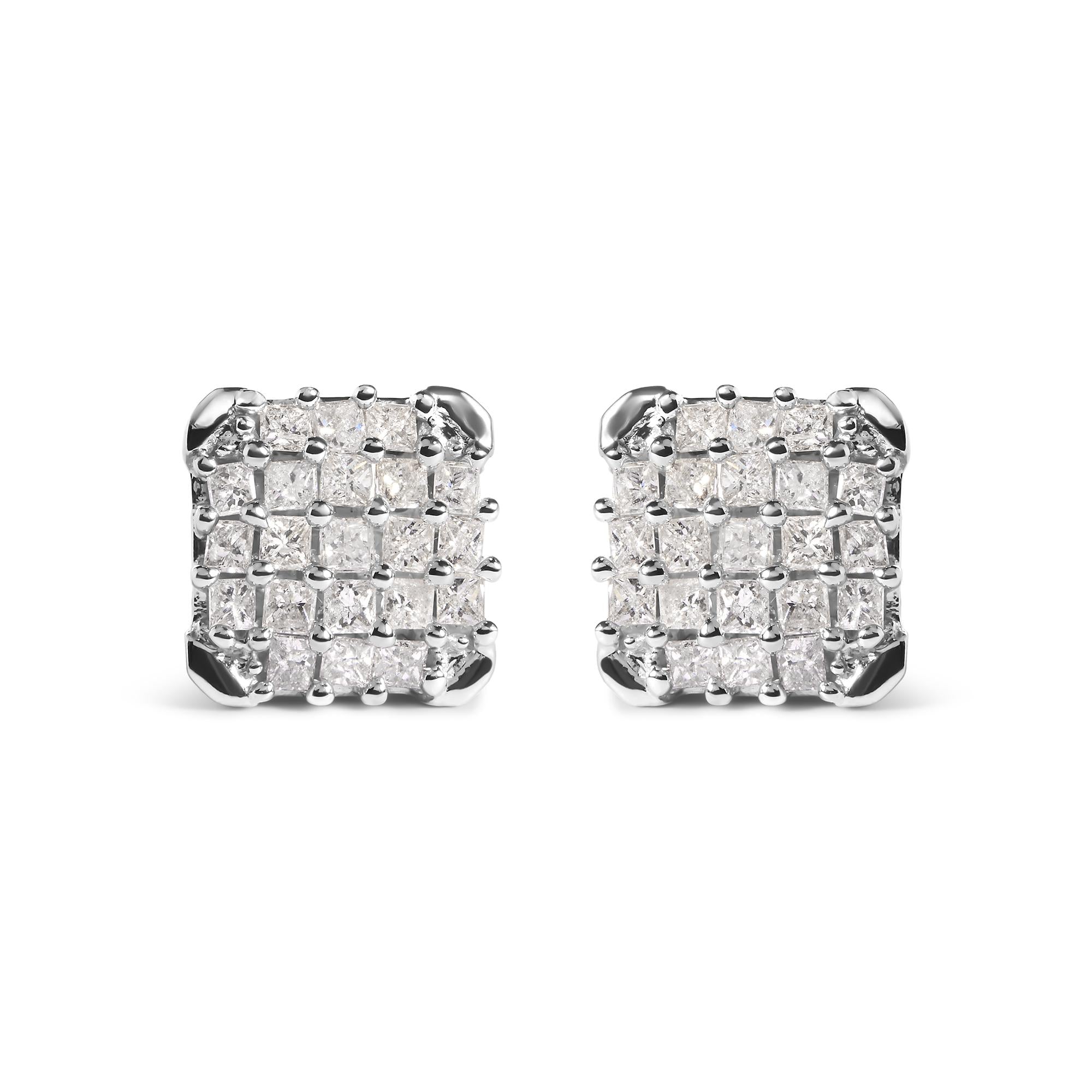 Aretes de botón de racimo con marco calado y diamantes de talla princesa de 3/4 ct. p.t. en oro blanco de 10K, foto 1