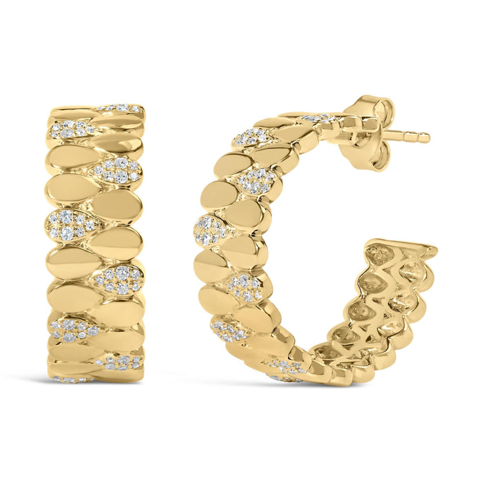 Aretes de aro en J con eslabón de pera pavé y diamantes de 3/8 ct. p.t. en plata de ley bañada en oro amarillo de 14K, foto 1
