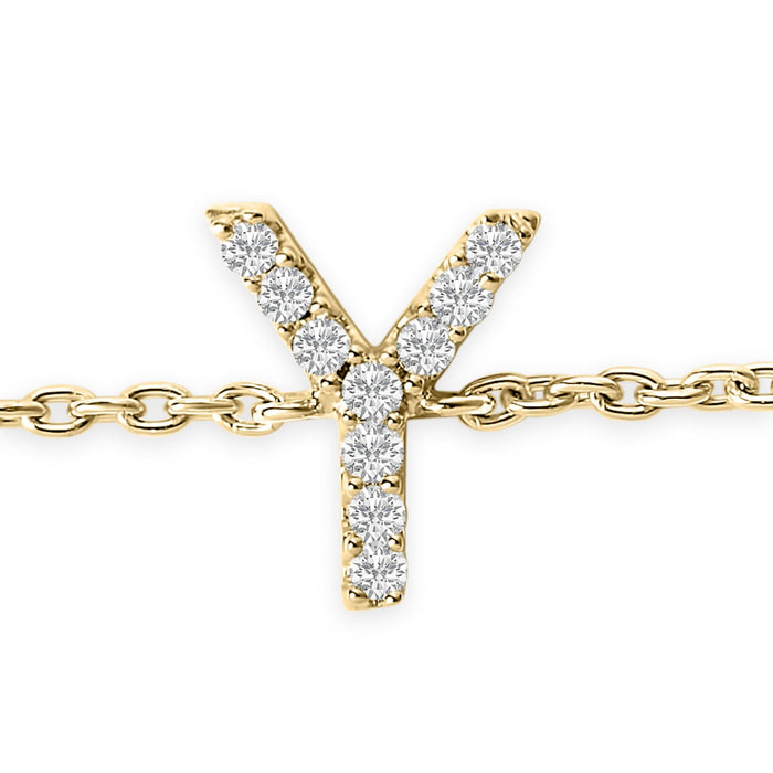 Pulsera de eslabones con dije de inicial A-Z y detalle de diamante en oro amarillo de 10K